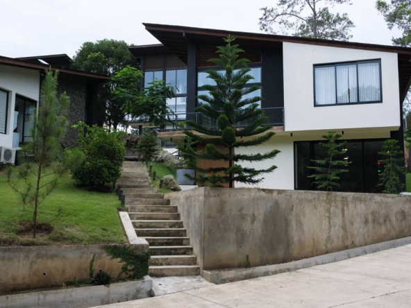 Villa completamente amueblada a solo 2 minutos de restaurante Alta Vista