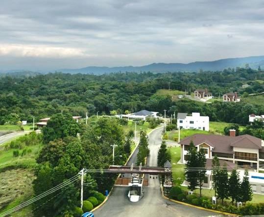 Terreno en Jarabacoa dentro de proyecto cerrado