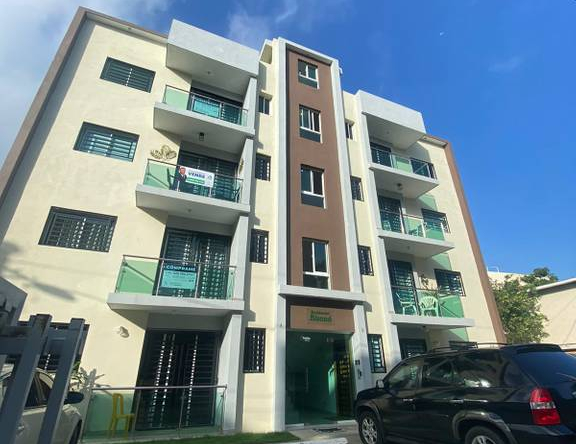Apartamentos en 2do y 4to nivel ubicado en Los Rieles, Santiago de los Caballeros