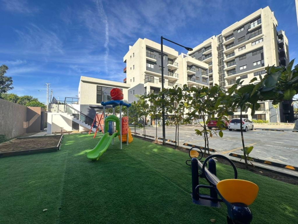 Apartamnento en 6to nivel ubicado en Avenida Hispanoamericana, Santiago