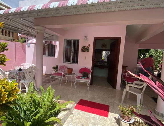 Apartamento de 2 niveles en valle verde II