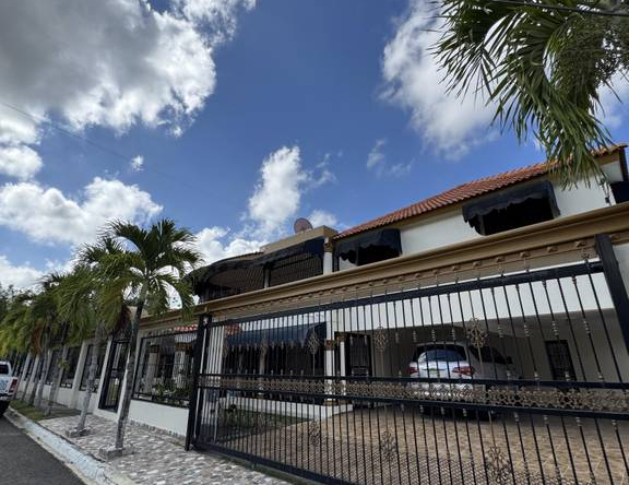 Casa de 6 habitaciones en Santiago de los Caballeros