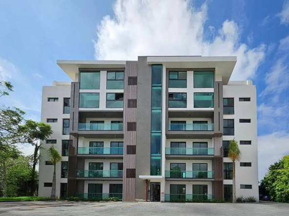 Apartamento en Los Álamos con Vista Panorámica y 2 Parqueos | US$230,000