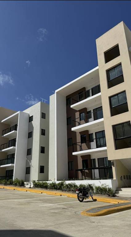 Apartamento de 3 Habitaciones en Cerros del Yaque | Piscina y Casa Club |